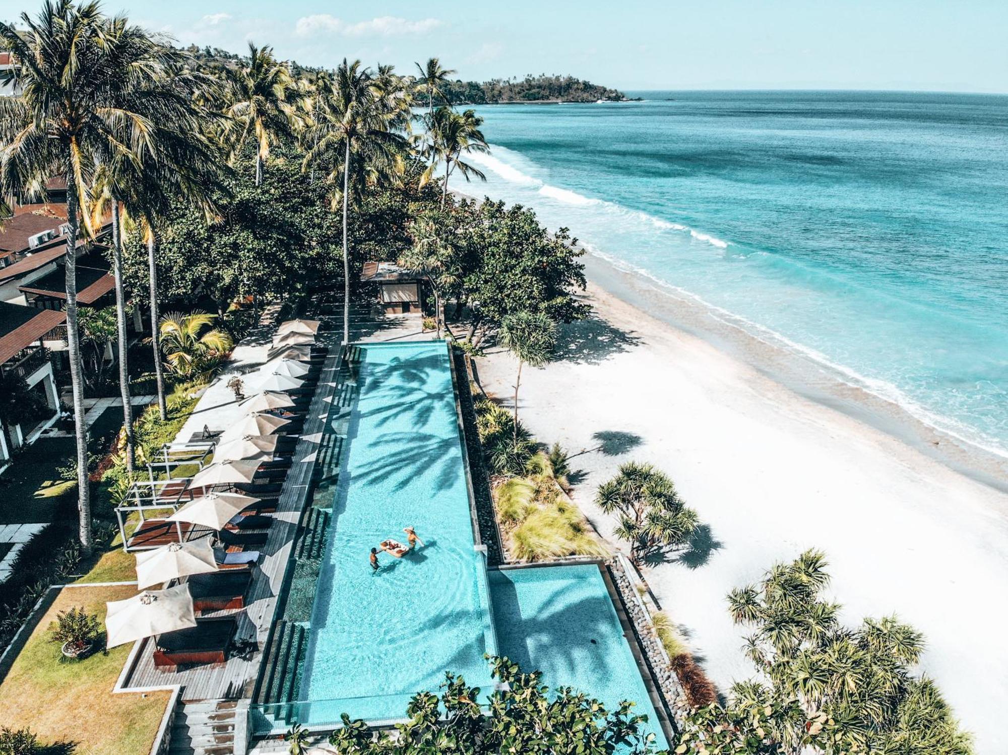 กาตามารัน โฮเต็ล แอนด์ รีสอร์ต Hotel เซงกีกี ภายนอก รูปภาพ Aerial view of the beach at The Standard, Hua Hin